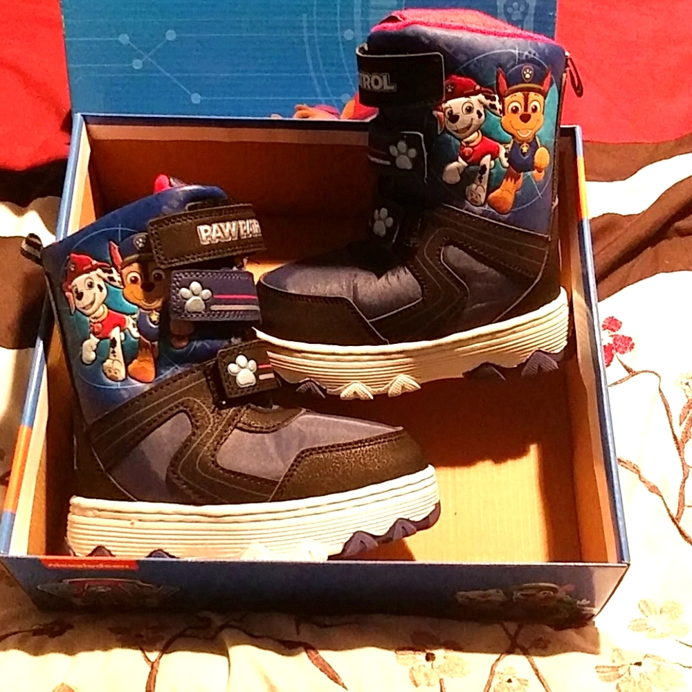 Paw patrol snow boots